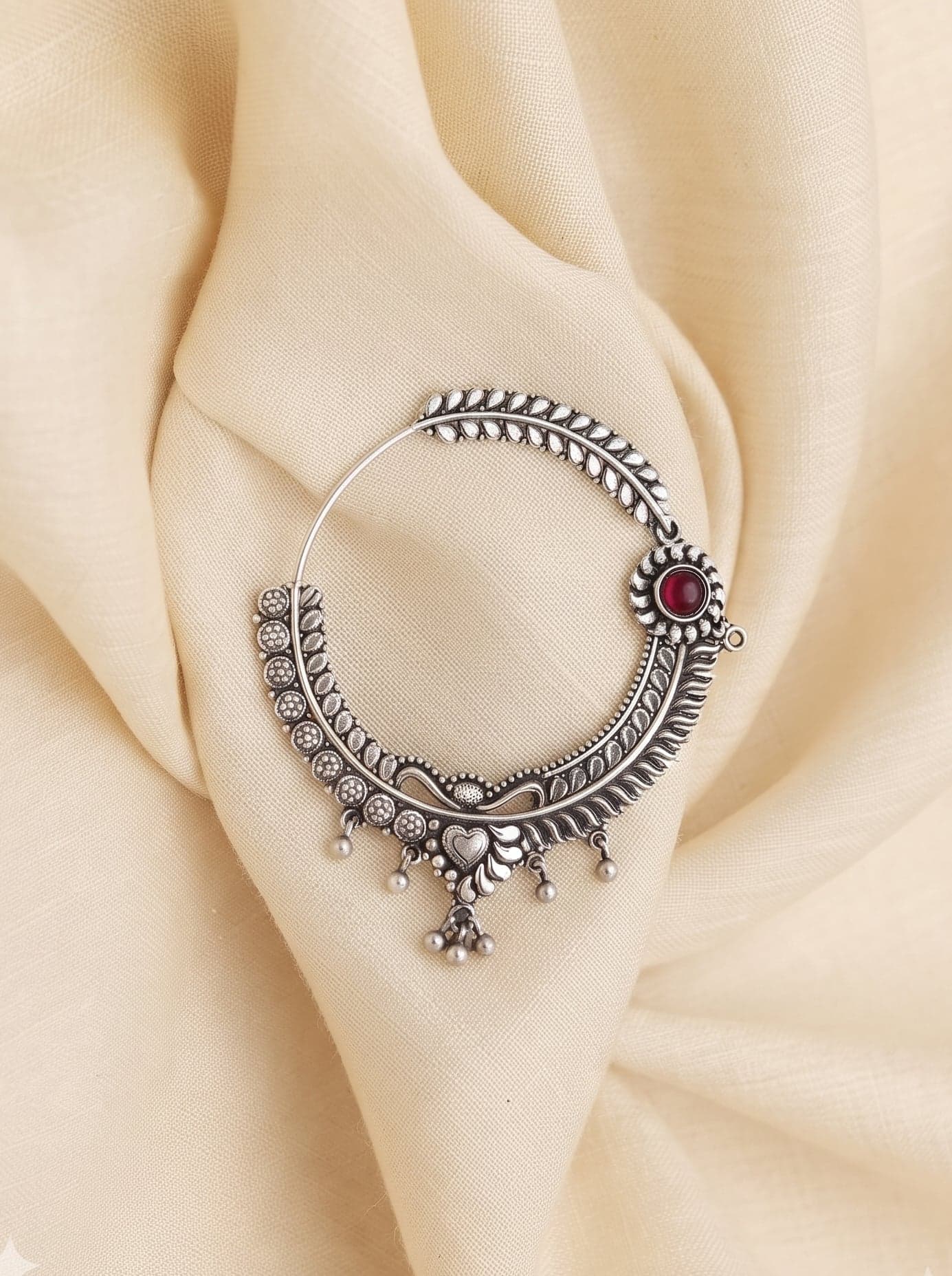 Kumaoni Laal Phool Nath in 925 sterling silver