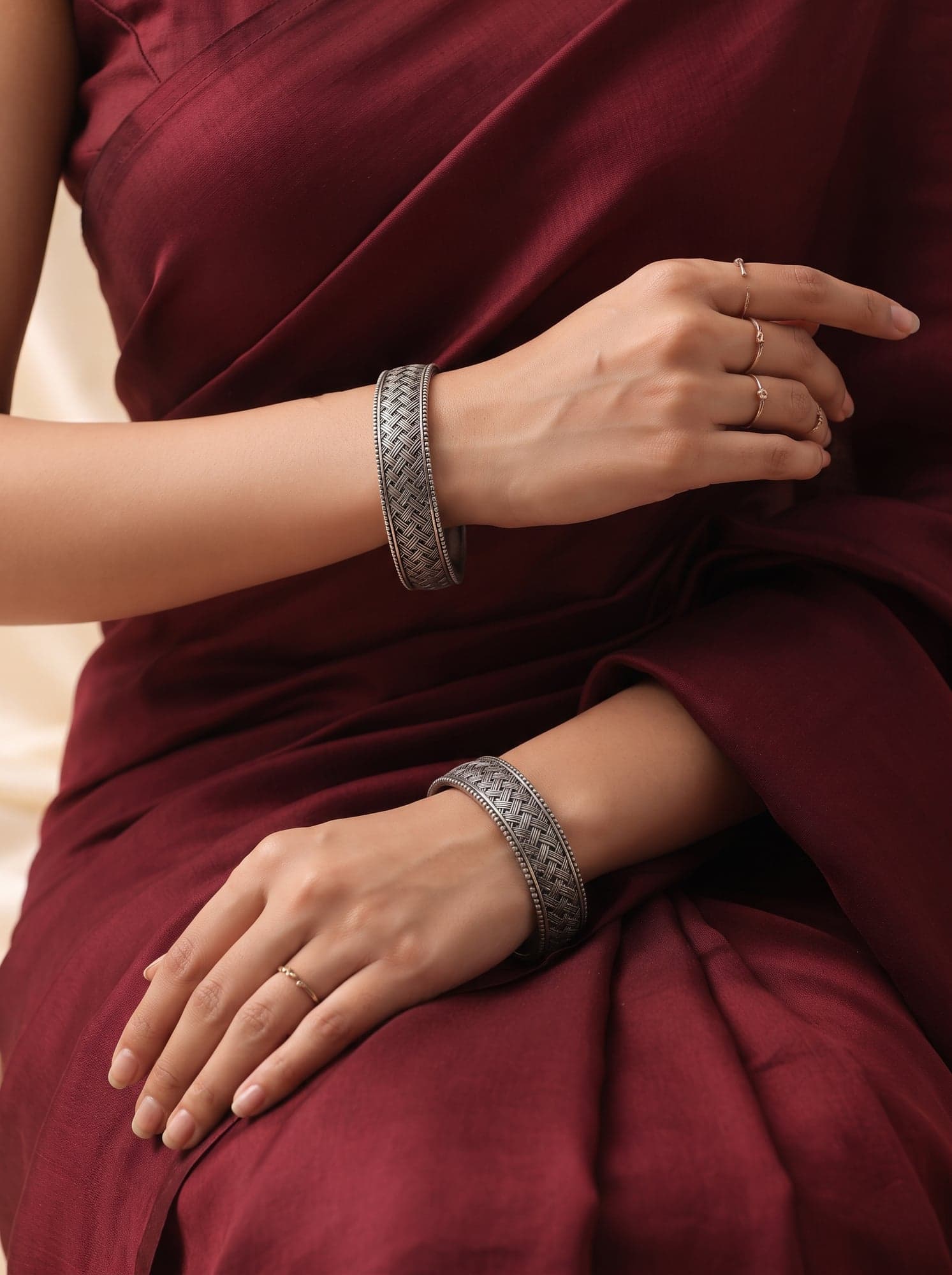 Kumaoni Jaali Kangan in 925 sterling silver, view 3