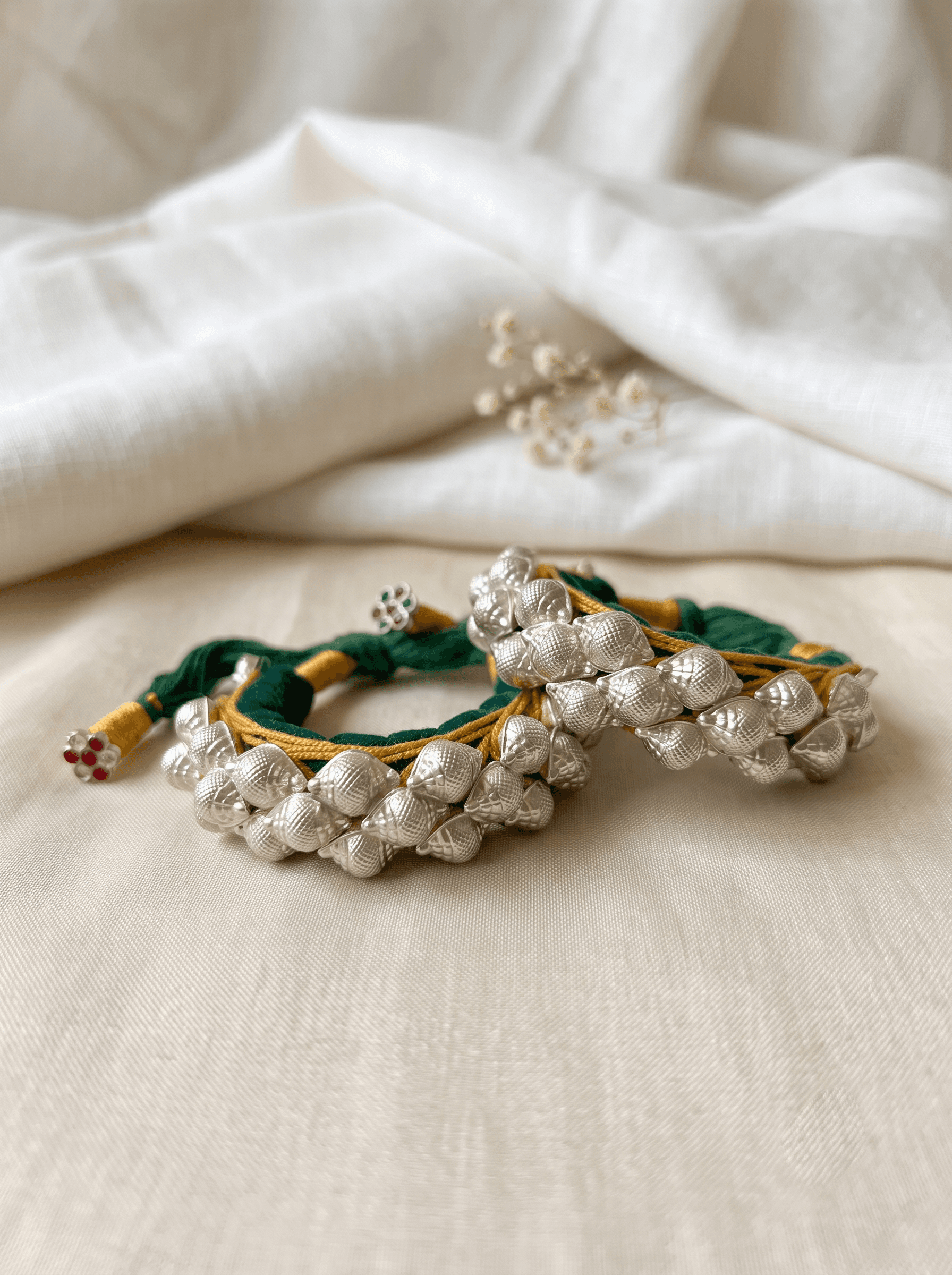 Traditional Hari Pouchi in 925 sterling silver