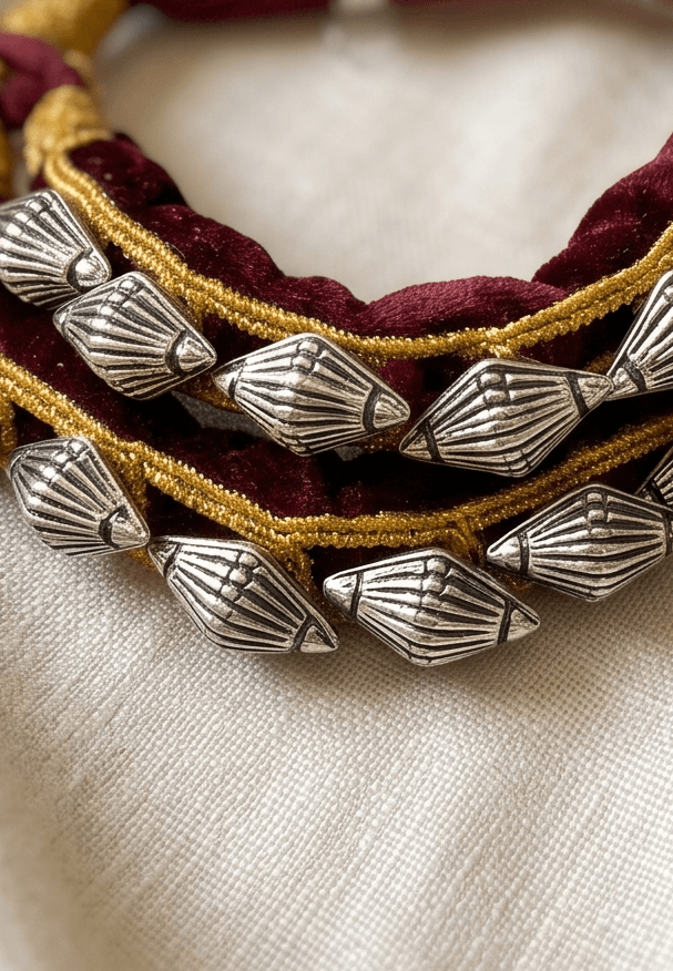 Kumaoni Rangili Pauchi in 925 sterling silver, view 2